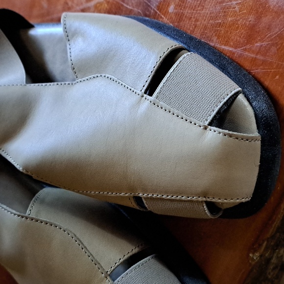 Last Chance! Will Be Pulling Soon!Aerosoles shoes - Picture 4 of 7